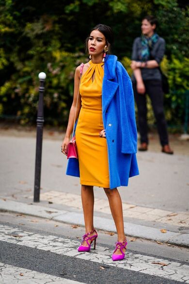 come abbinare i colori nell'abbigliamento triade look